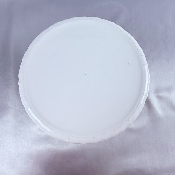 Vintage Corning Ware Casserole Dish 2.5L F-1-B French White Apple Pattern - Picture 4 of 7
